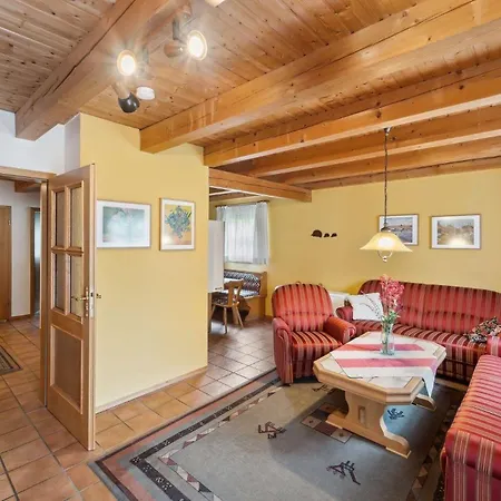 Semesterbostad Ferienhaus Am Wald
